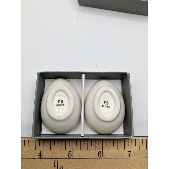 NIB Pottery Barn Salt And Pepper Small Ceramic Quail Eggs Pot A Sel Salt Pinch - Picture 5 of 5